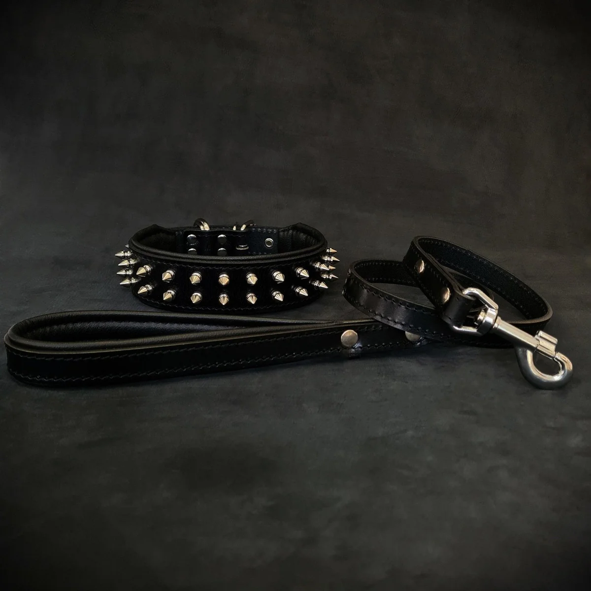 Bestia "Frenchie" Set- collar & leash. Black — Obroże, smycze i szelki