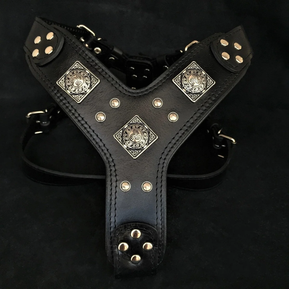 Bestia The "Eros" all Black Harness — Obroże, smycze i szelki